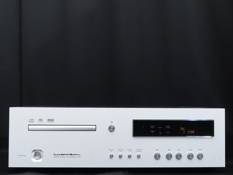 LUXMAN D-07X