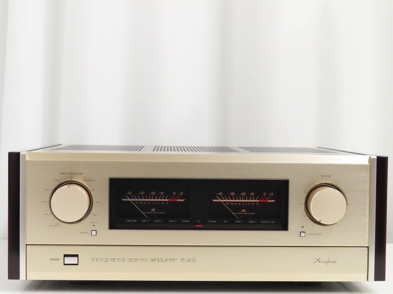 Accuphase E-405
