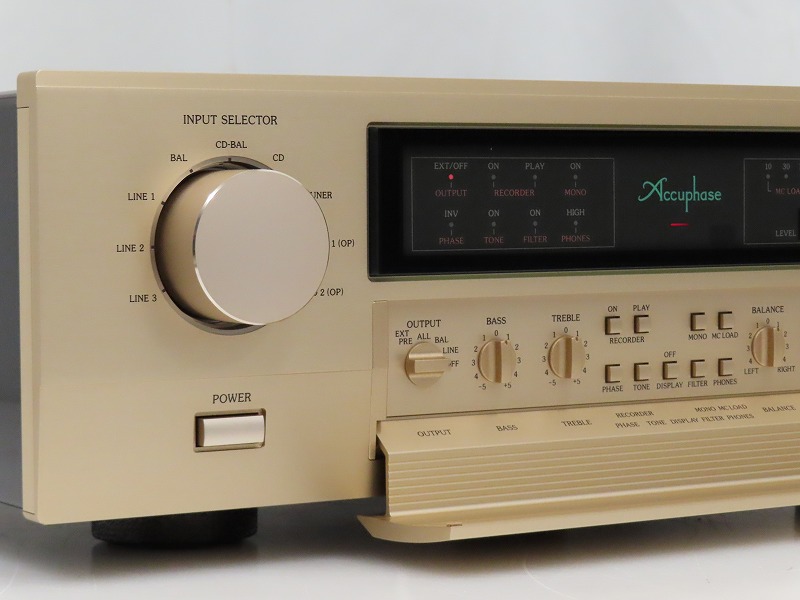 Accuphase C-2420
