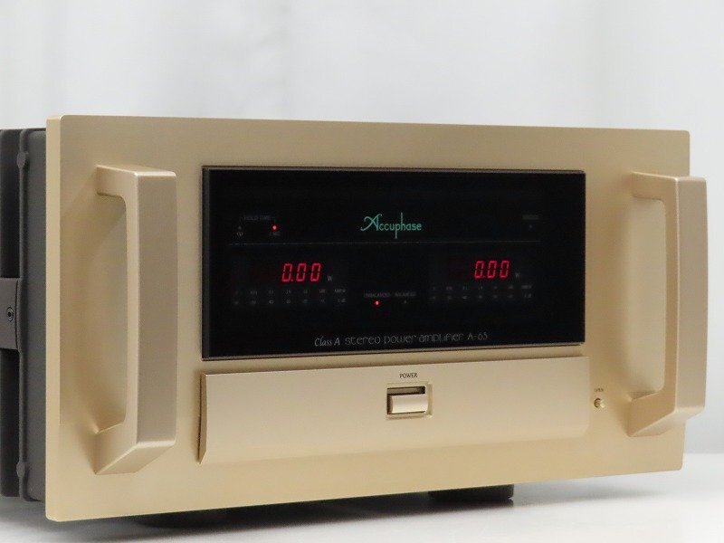 Accuphase A-65