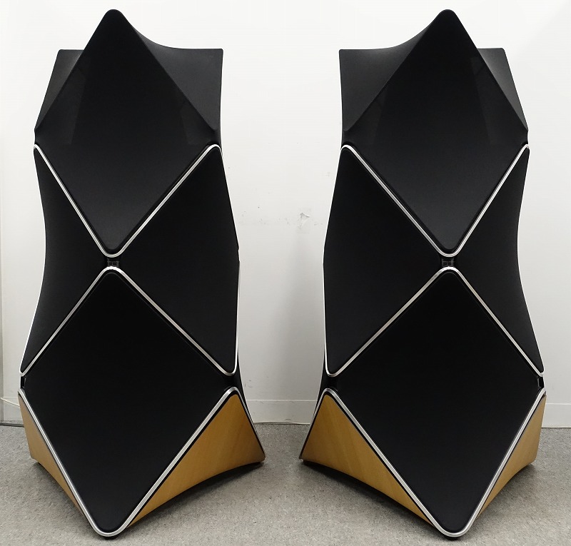 BeoLab 90