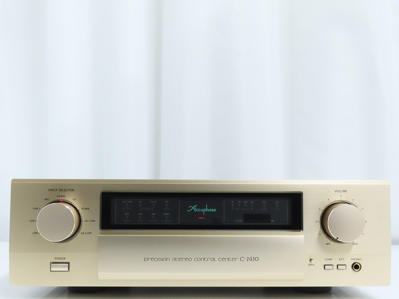 Accuphase C-2420