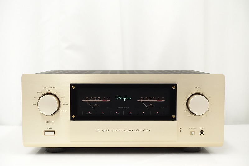 Accuphase E-530