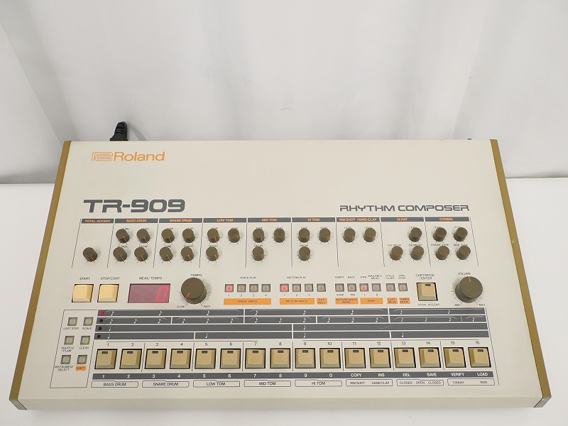Roland TR-909 Rhythm Composer