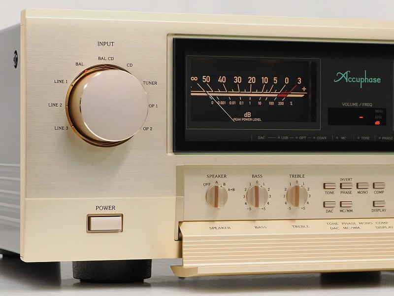 Accuphase E-4000