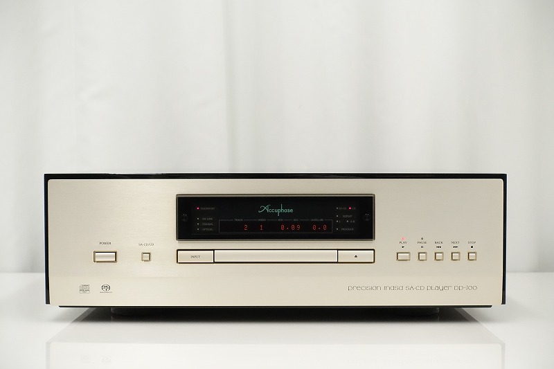 Accuphase DP-700