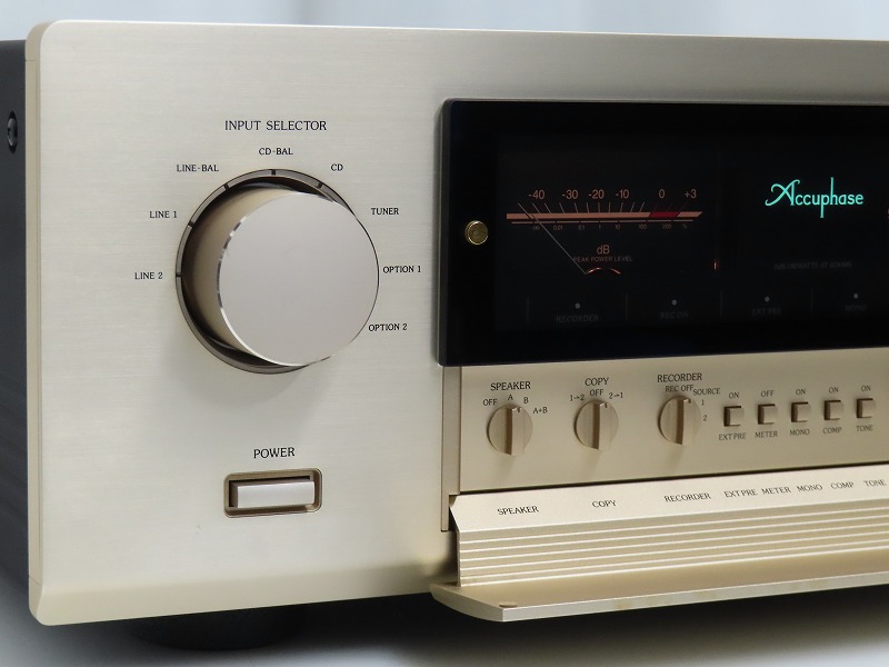 Accuphase E-408