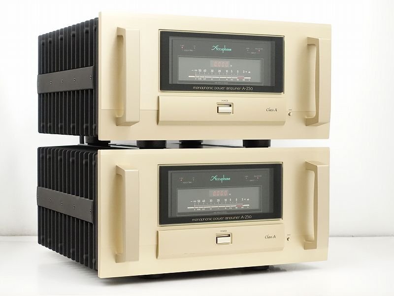 Accuphase A-250 モノラルパワーアンプペア アキュフェーズ 元箱付を北海道長万部町で買取りさせていただきました！