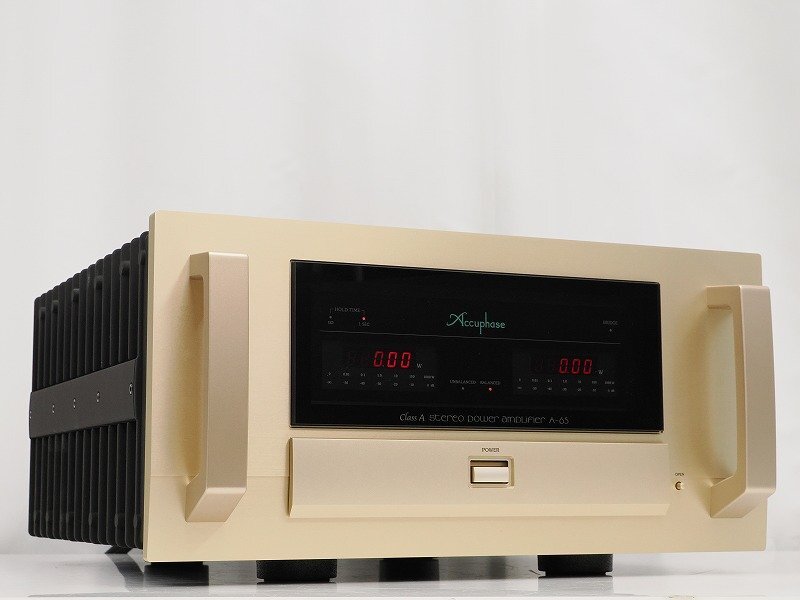 Accuphase A-65