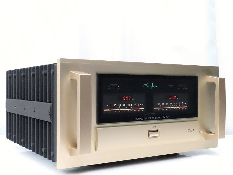 Accuphase A-70