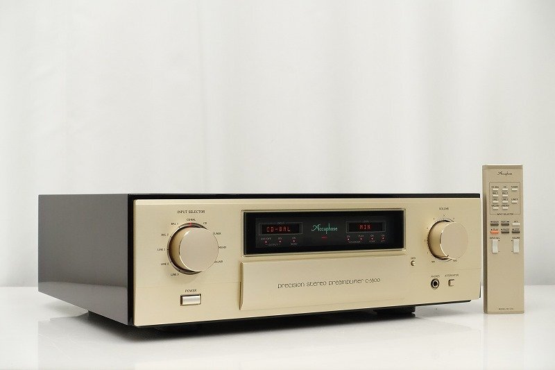 Accuphase C-3800