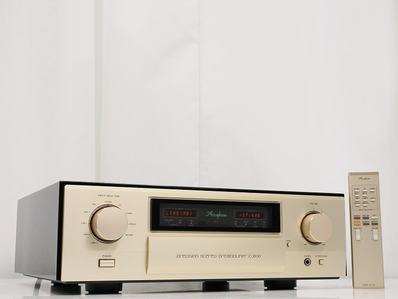 Accuphase C-3800