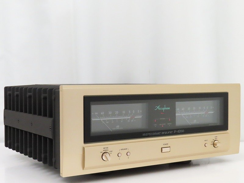 Accuphase P-4200