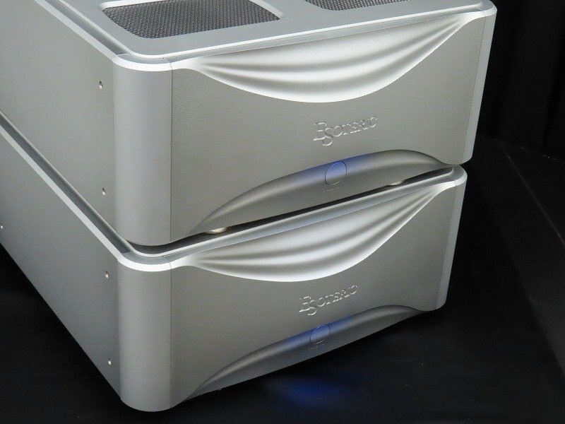 ESOTERIC Grandioso M1X