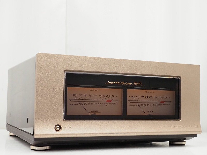 LUXMAN M-10