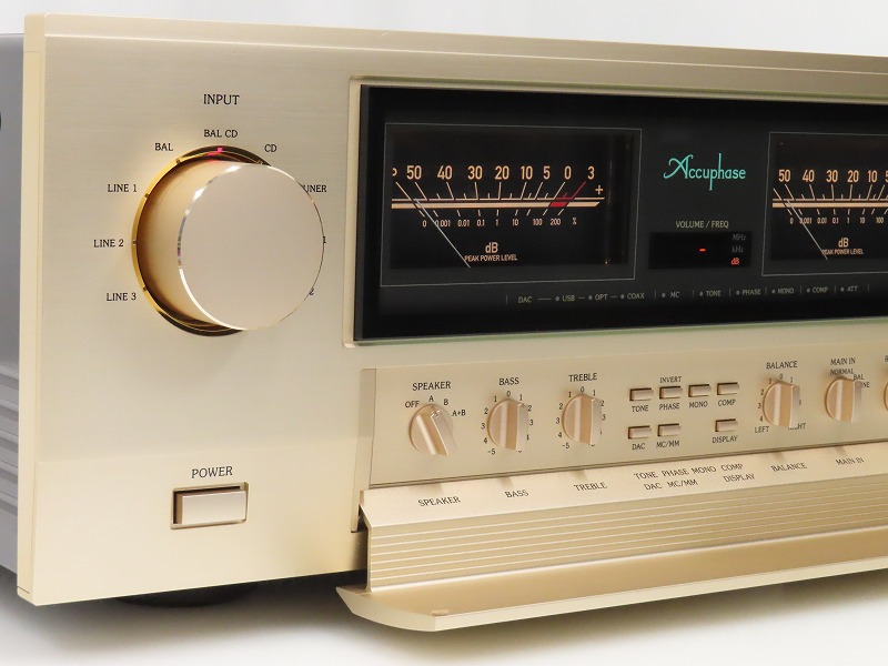 Accuphase E-4000