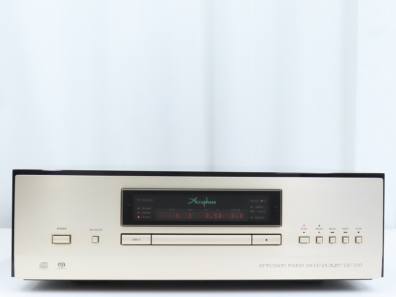 Accuphase DP-700