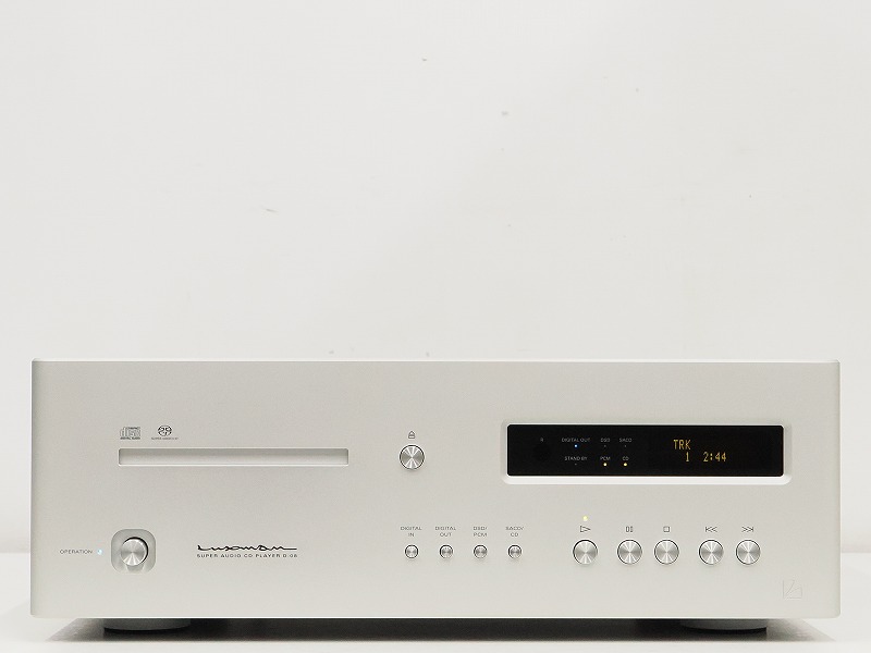 LUXMAN D-08