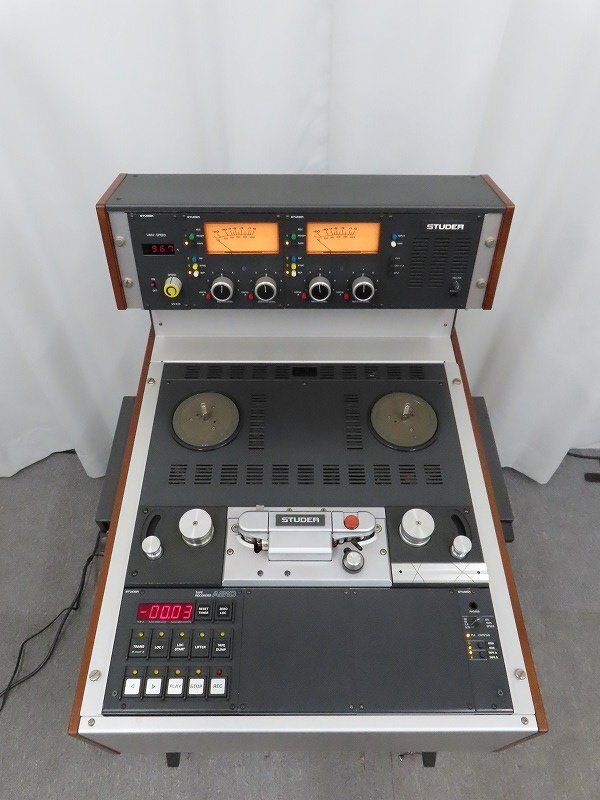 STUDER A810