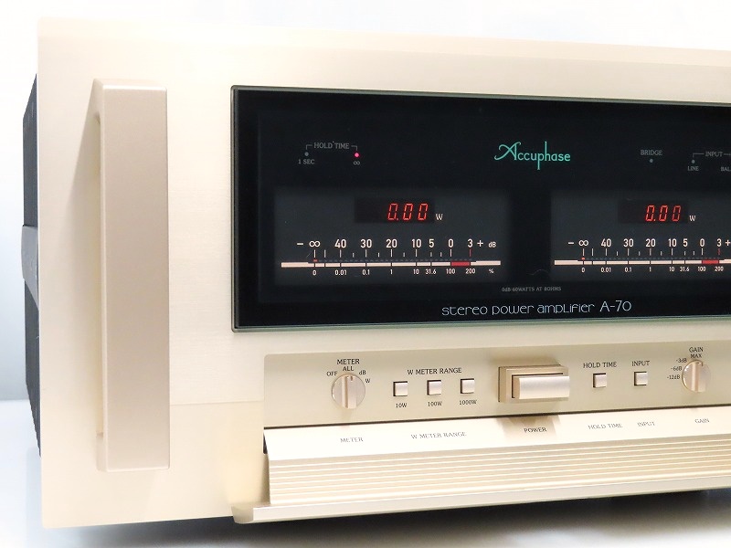 Accuphase A-70