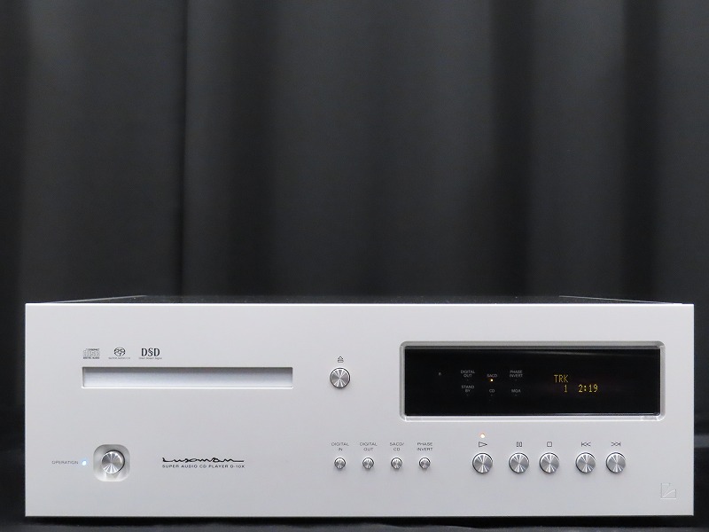 LUXMAN D-10X
