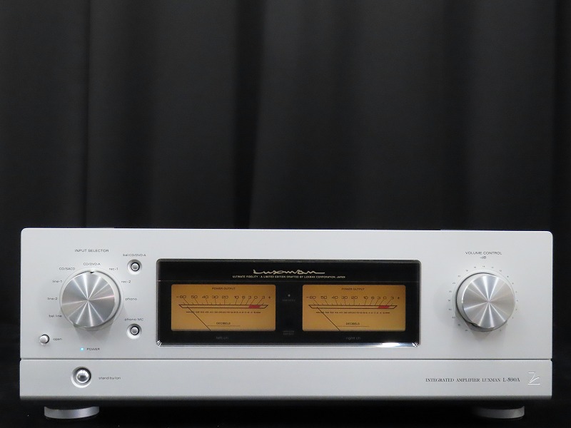 LUXMAN L-590A