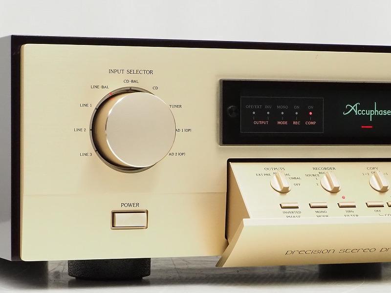 Accuphase C-2800 プリアンプ