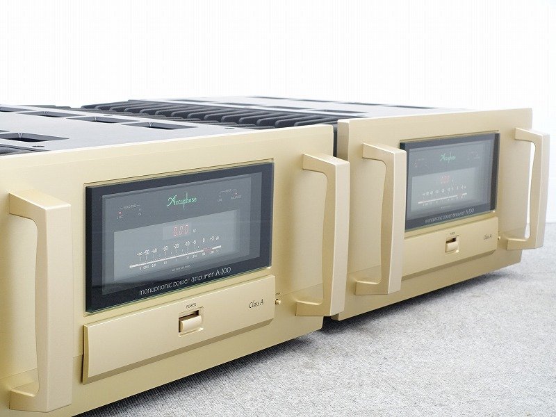 Accuphase アキュフェーズ A-200 パワーアンプペア 40周年記念モデルを奈良県奈良市で買取させていただきました！