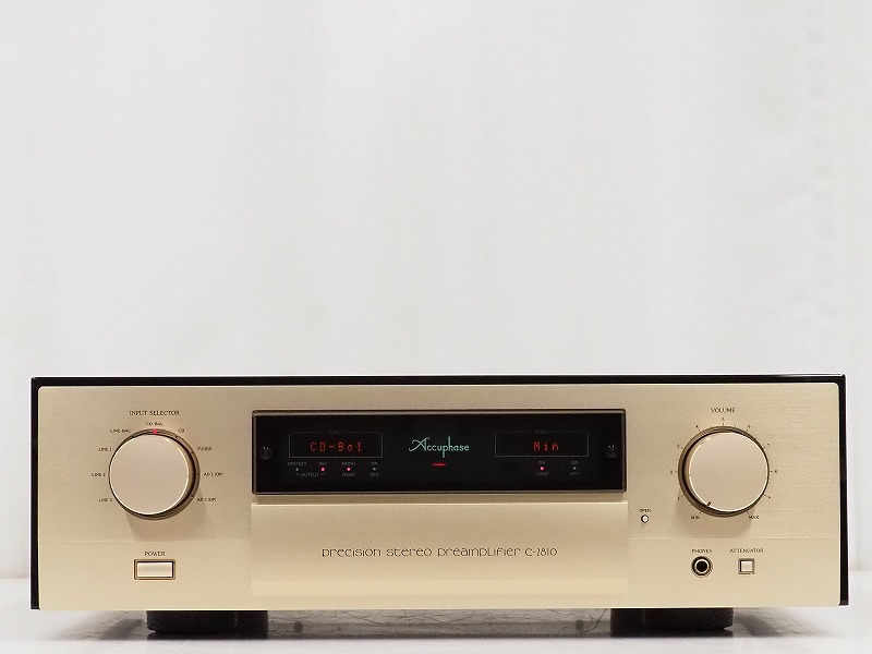 Accuphase C-2810