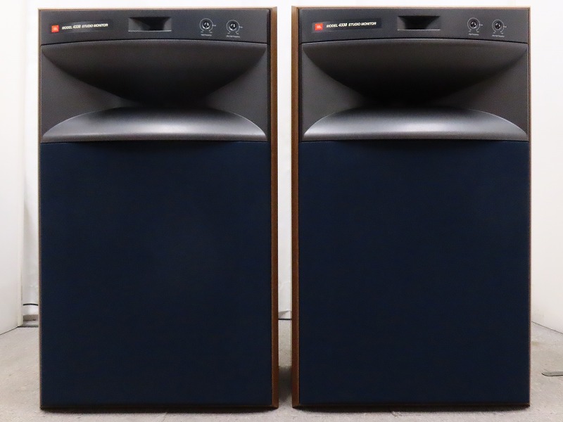 JBL 4338