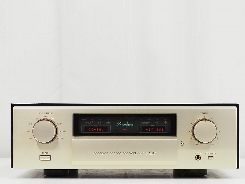 Accuphase C-2820