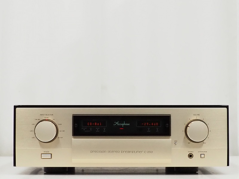 Accuphase C-2810