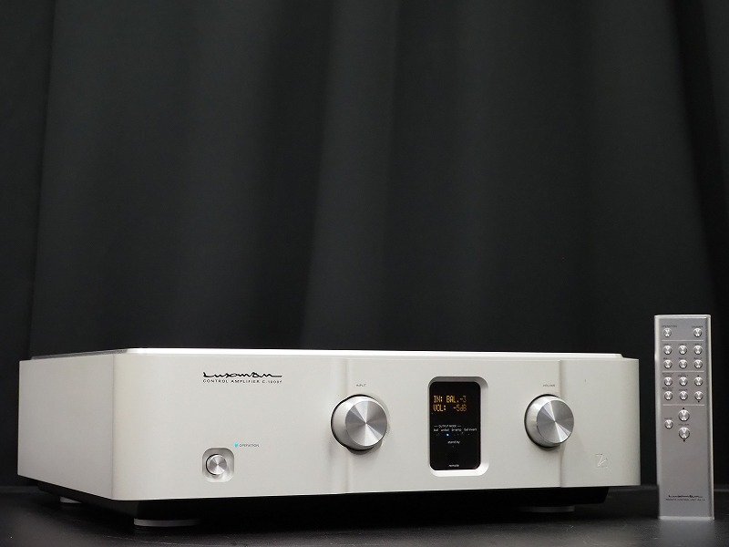 LUXMAN C-1000f